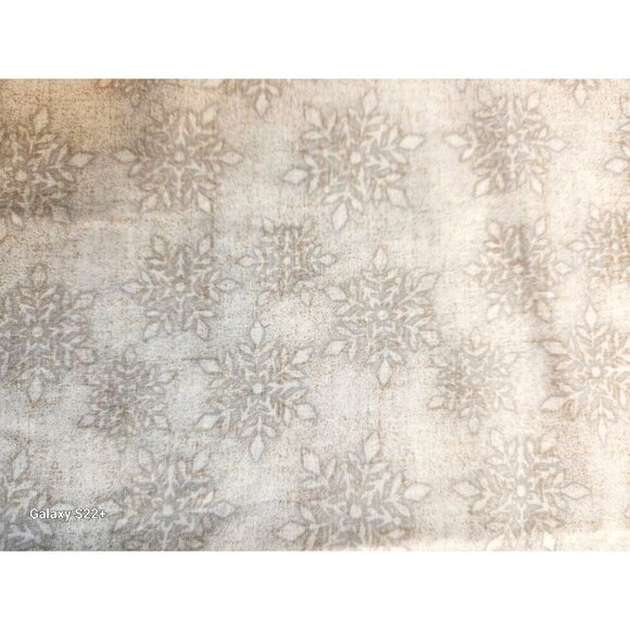 Winter Snowflake Pattern Fabric For Quilting & Crafts half yard - Picture 1 of 10